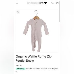 SpearmintLOVE Organic Waffle Ruffle Zip Footie, Snow
